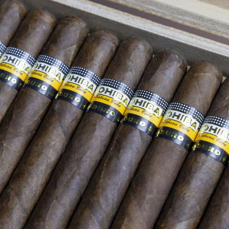 Lot 240 - Cohiba  Genios