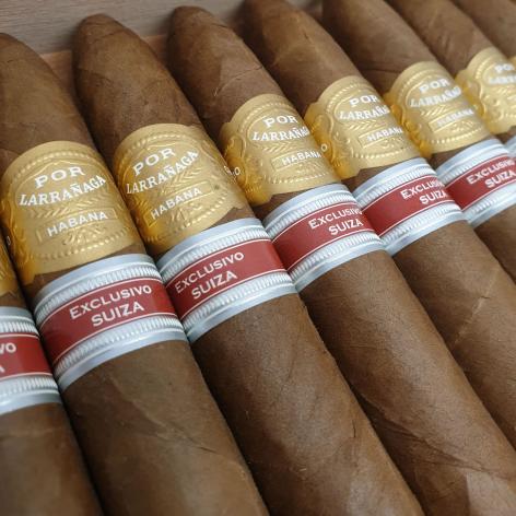 Lot 242 - Por Larranaga Valiosos