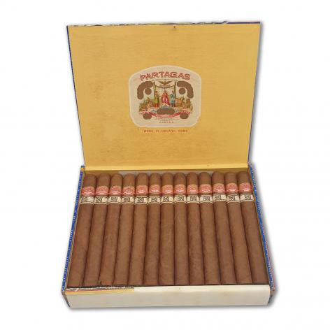 Lot 25 - Partagas Churchills de Luxe