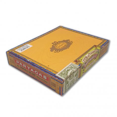 Lot 25 - Partagas Churchills de Luxe