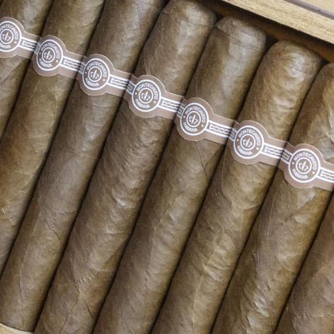 Lot 260 - Montecristo Edmundo