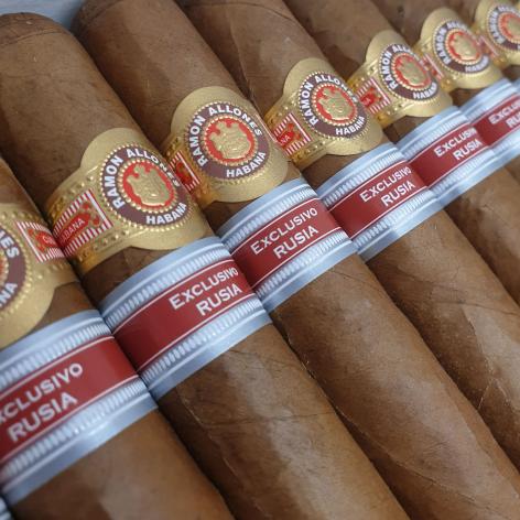 Lot 260 - Ramon Allones Hermitage 