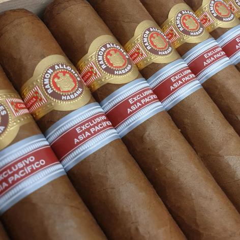 Lot 265 - Ramon Allones Silver Jubilee 