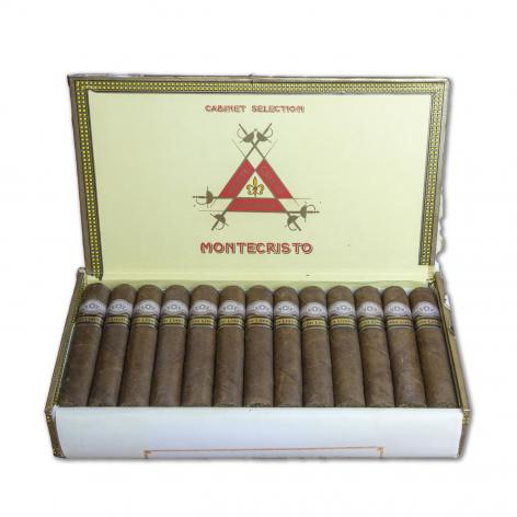 Lot 266 - Montecristo Robustos