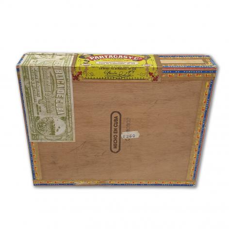 Lot 26 - Partagas Churchills de Luxe