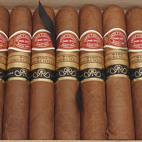 Lot 277 - Romeo y Julieta Wide Churchills 