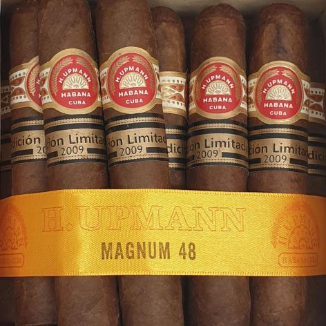 Lot 27 - H. Upmann Magnum 48 