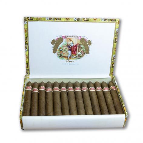 Lot 285 - Romeo y Julieta Piramides