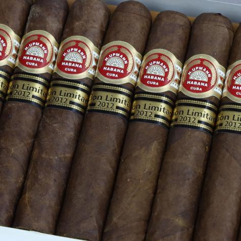 Lot 298 - H. Upmann Robustos