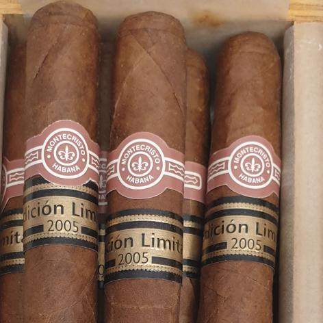 Lot 29 - Montecristo D 