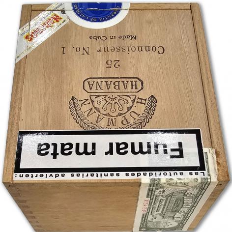 Lot 301 - H.Upmann Connoisseur No.1