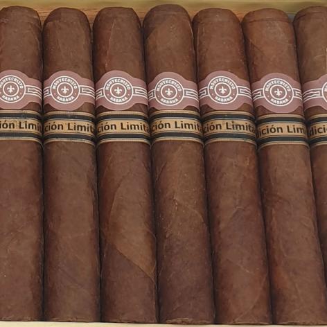 Lot 30 - Montecristo Robustos