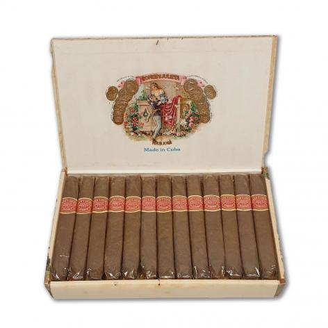 Lot 320 - Romeo y Julieta Celestiales Finos