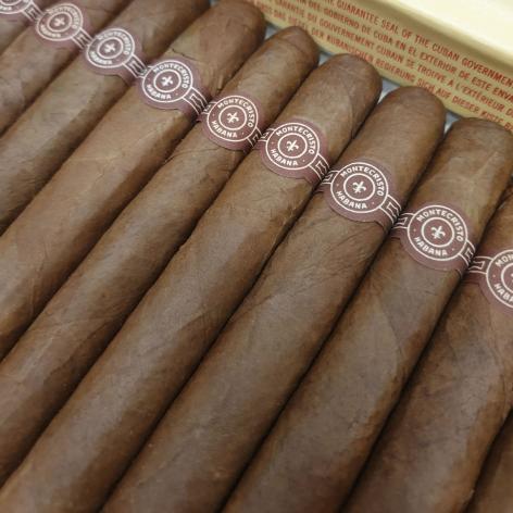 Lot 322 - Montecristo No. 4