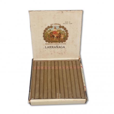 Lot 32 - Por Larranaga Largos de Larranaga