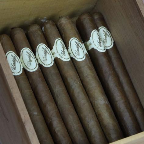 Lot 330 - Davidoff No. 2