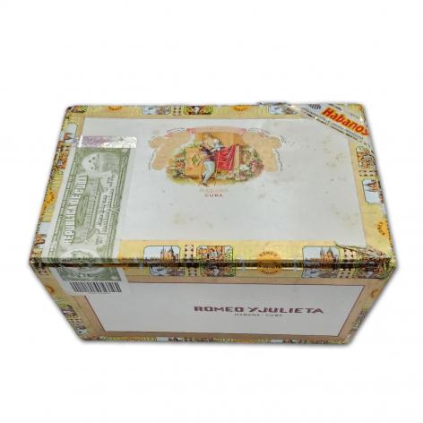 Lot 334 - Romeo y Julieta Cazadores