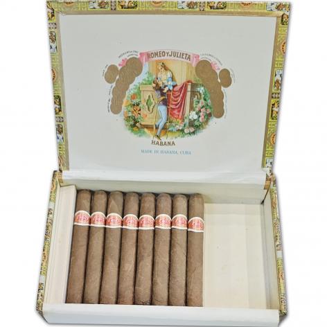 Lot 337 - Romeo y Julieta Mille Fleurs