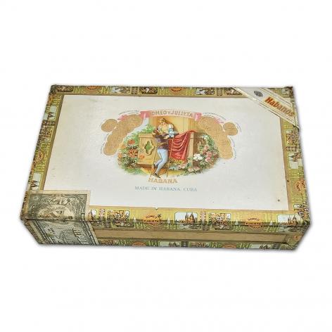 Lot 337 - Romeo y Julieta Mille Fleurs