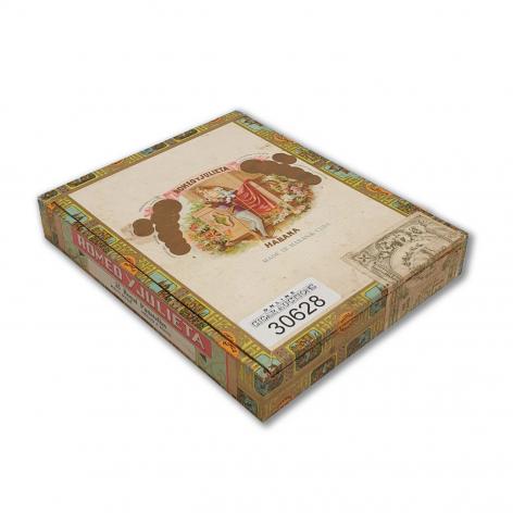 Lot 341 - Romeo y Julieta Royal Panatellas 