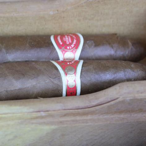 Lot 344 - Romeo y Julieta 125th Anniversario Humidor