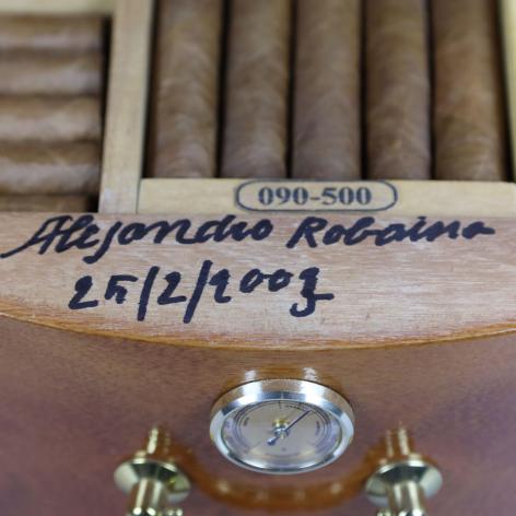 Lot 345 - Vegas Robaina 5th Anniversario Humidor