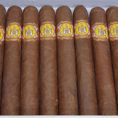 Lot 34 - El Rey del Mundo Choix Supreme