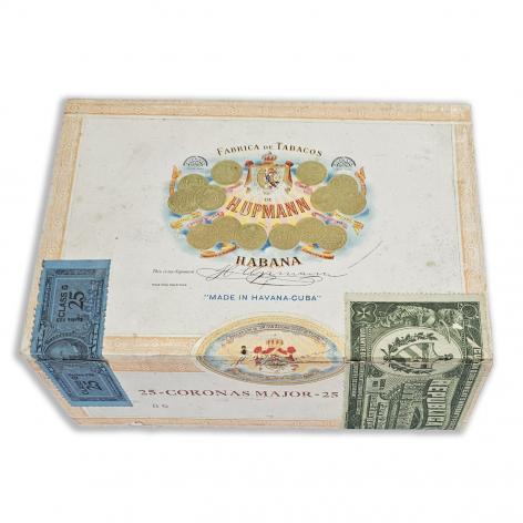 Lot 352 - H. Upmann Coronas Major