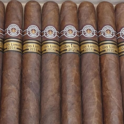 Lot 353 - Montecristo Dantes