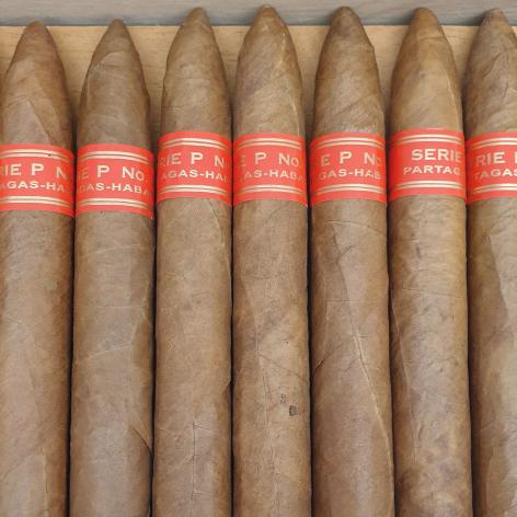 Lot 359 - Partagas Serie P No.2 