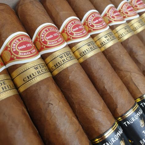 Lot 369 - Romeo y Julieta Wide Churchills 