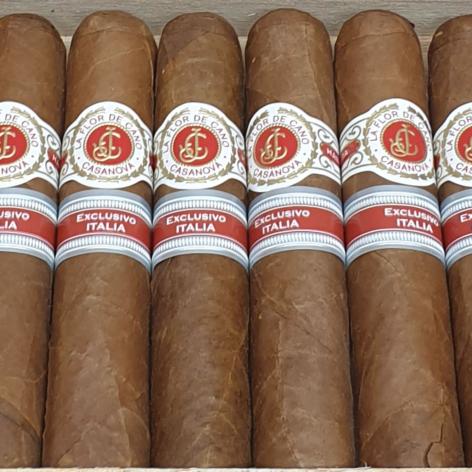 Lot 371 - La Flor de Cano Casanova