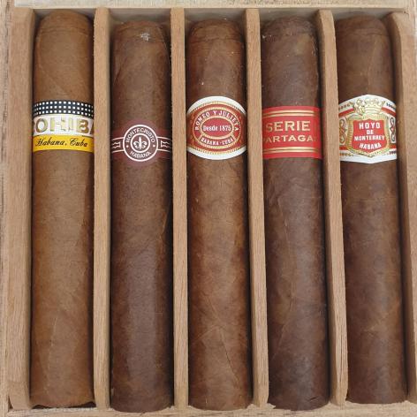 Lot 372 - Seleccion Robustos 