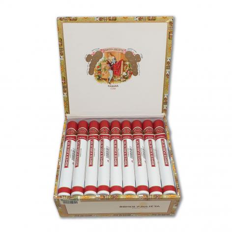 Lot 392 - Romeo y Julieta Churchills 