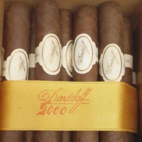 Lot 39 - Davidoff 2000