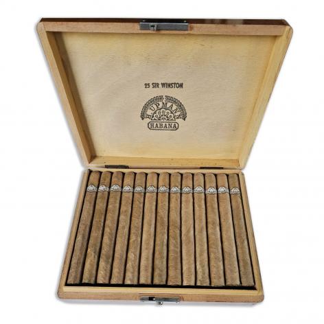 Lot 407 - H. Upmann Sir Winston