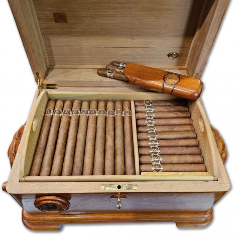 Lot 424 - Vegas Robaina 83 Aniversario humidor