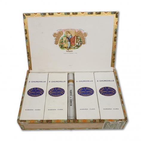 Lot 42 - Romeo y Julieta Churchills