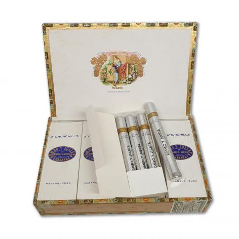 Lot 43 - Romeo y Julieta Churchills