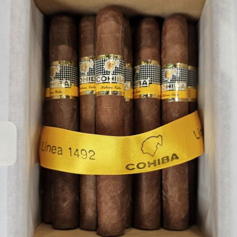 Lot 454 - Cohiba Siglo IV