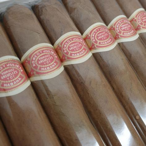 Lot 45 - Romeo y Julieta Excepcionales