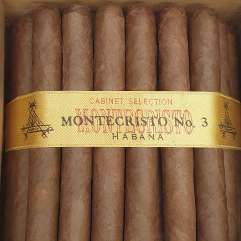 Lot 46 - Dunhill Montecristo No. 3