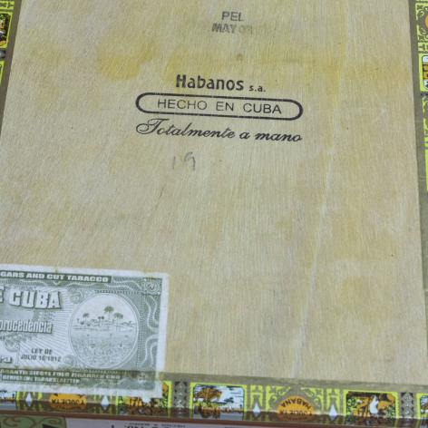 Lot 486 - Romeo y Julieta Hermosos No. 1