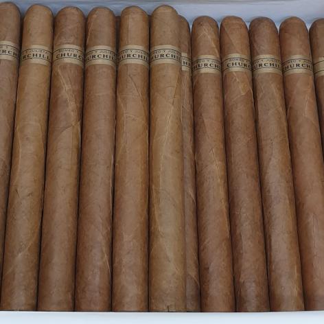 Lot 48 - Romeo y Julieta Churchills