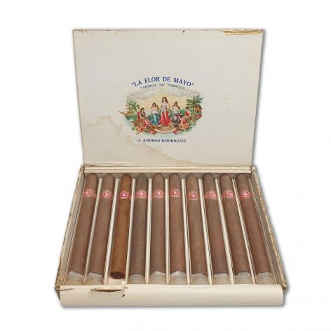 Lot 51 - La Flor de Mayo Embajadores