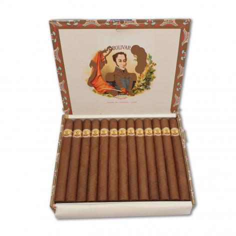 Lot 51 - Bolivar Coronas Gigantes 