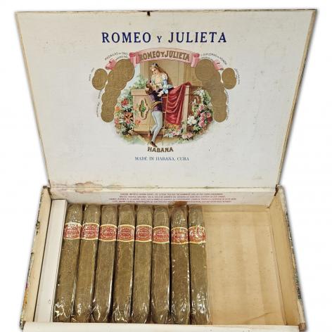 Lot 528 - Romeo y Julieta Perfectos