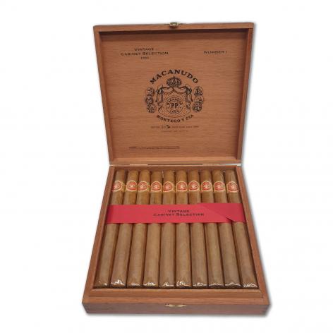 Lot 65 - Macanudo Number 1