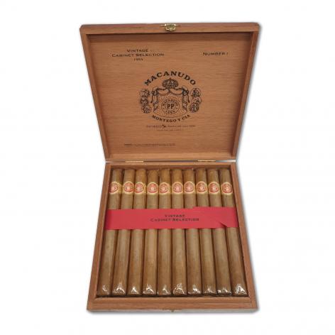 Lot 65 - Macanudo Number 1