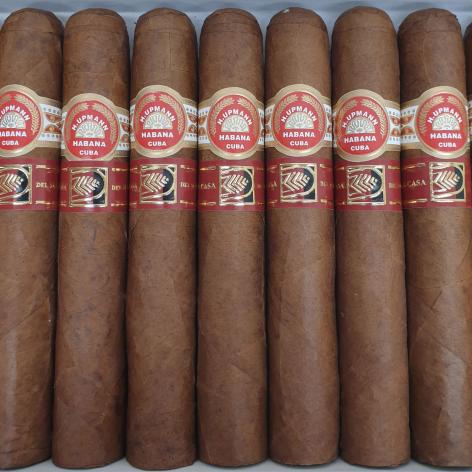 Lot 70 - H. Upmann Royal Robustos